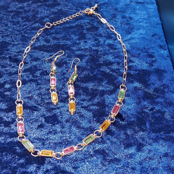 Jewelry - Necklace set new gold plated necklace earrings blue pink